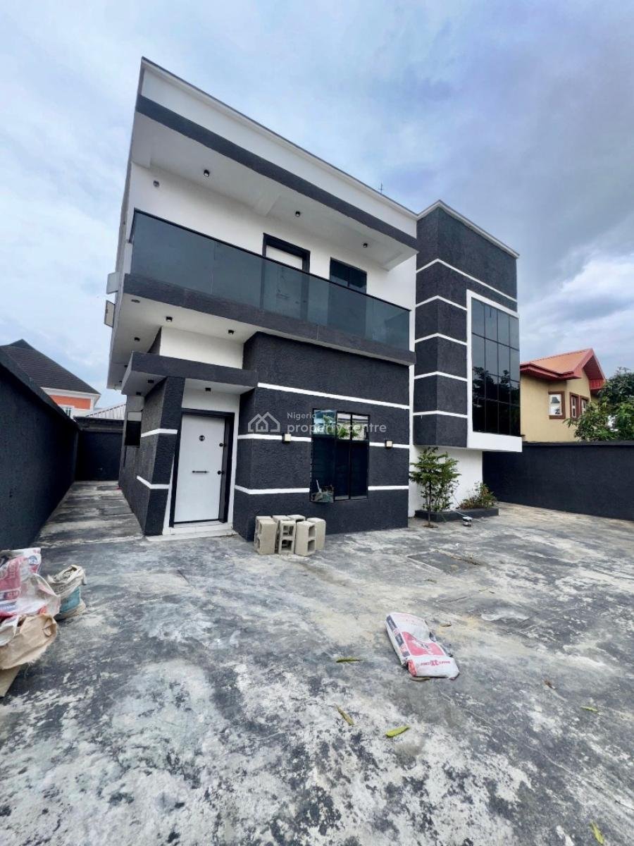 4 bedroom detached duplex